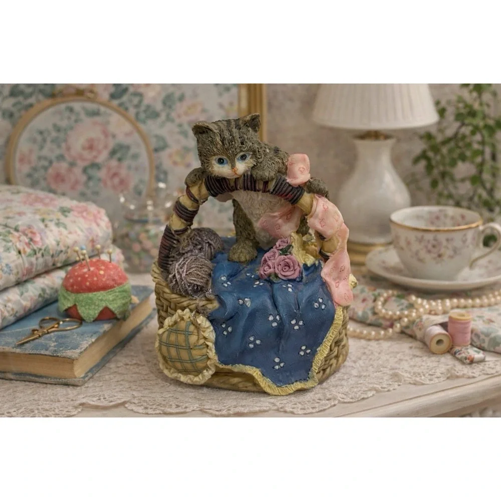 Vintage Cat Sewing Basket Music Box Figurine Kitten Yarn Quilt Cottagecore Decor